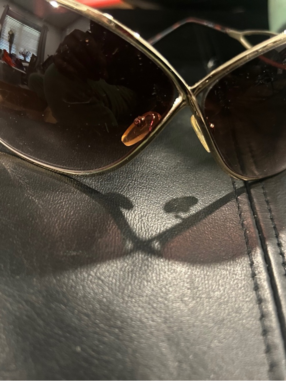 Steve Madden Oversized Brown Gradient Sunglasses with Gold Trim - Picture 7 of 8